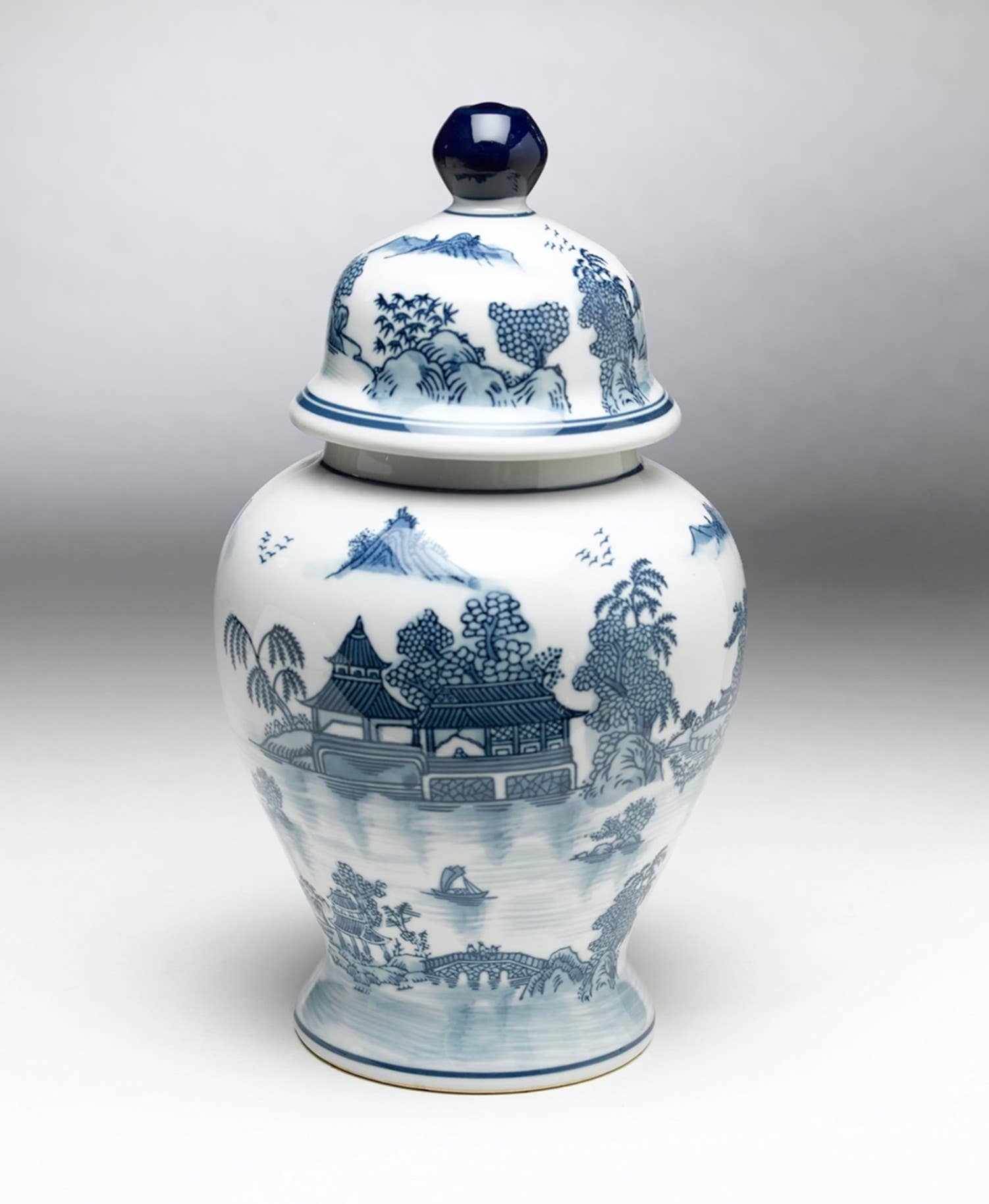 Blue Willow Design Ginger Jar
